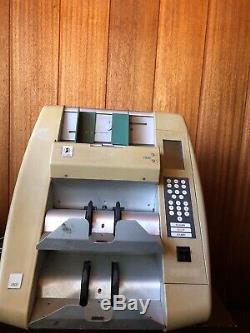 DeLaRue 2800 Currency Counter With Counterfeit Bill Detector